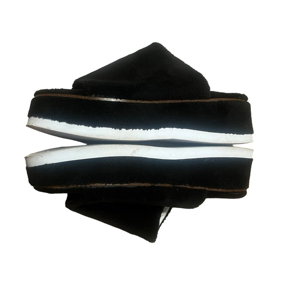 Jane and the shoe Jenny black fuzzy faux fur platform sandals - Picture 7 of 10